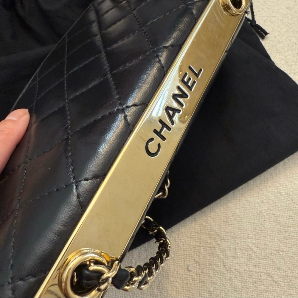 CHANEL Trendy Wallet On Chain WOC Quilted Crossbody Bag CC Logo Lambskin… - Picture 9 of 12